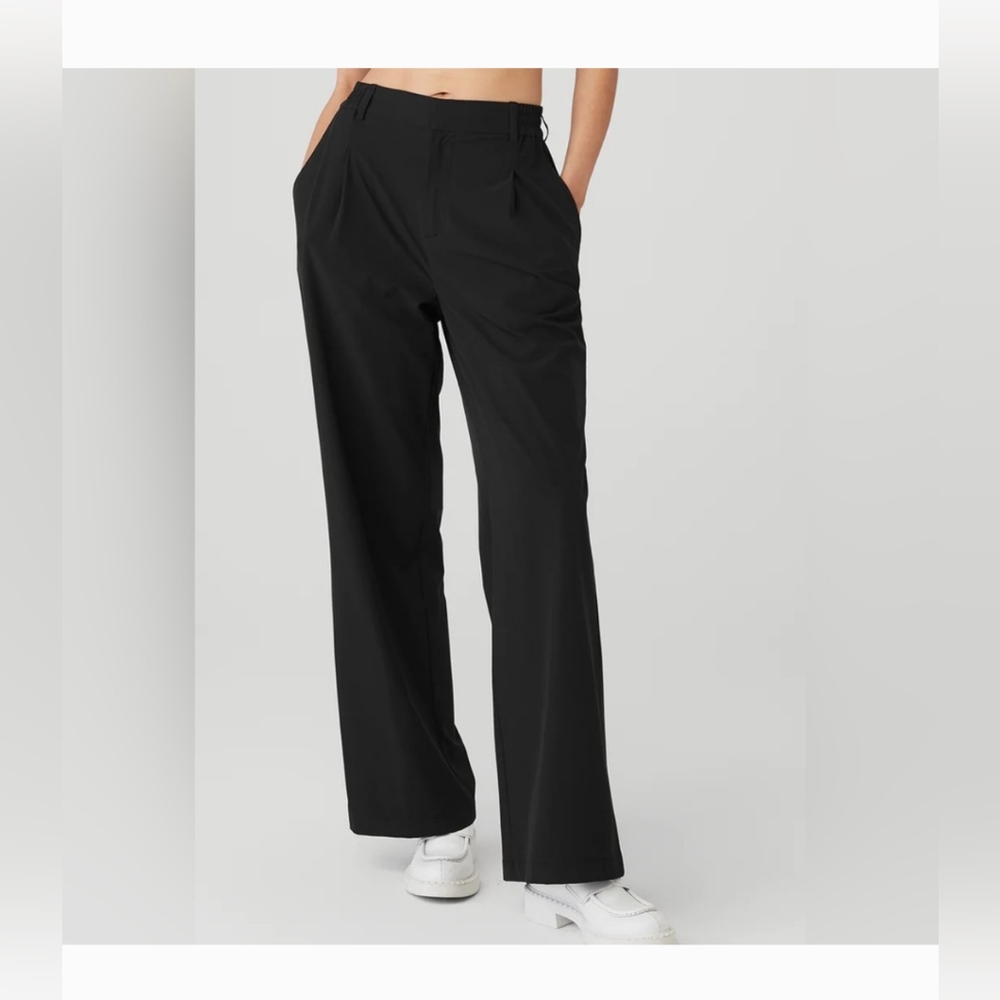 Alo Yoga high waist pursuit trouser - M